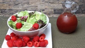 Mixed Green Salad With Raspberry Vinaigrette Dressing Recipe